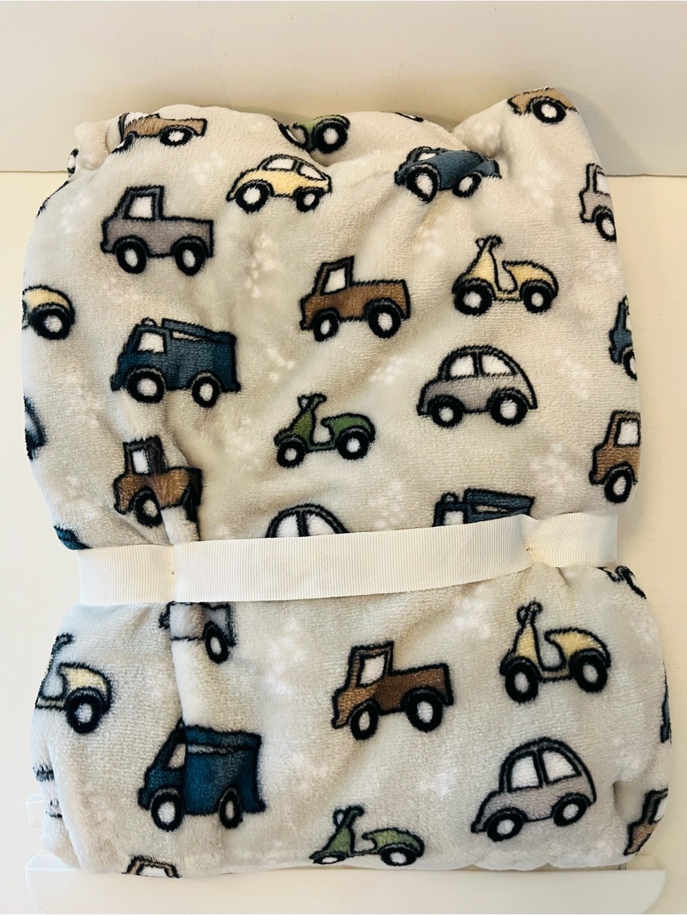 Winnie the Pooh & Adirondack Baby by Berkshire Lot of 2 Baby Blankets Car Sports - Picture 6 of 12